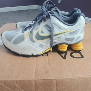 Nike Shock Tennis Shoes